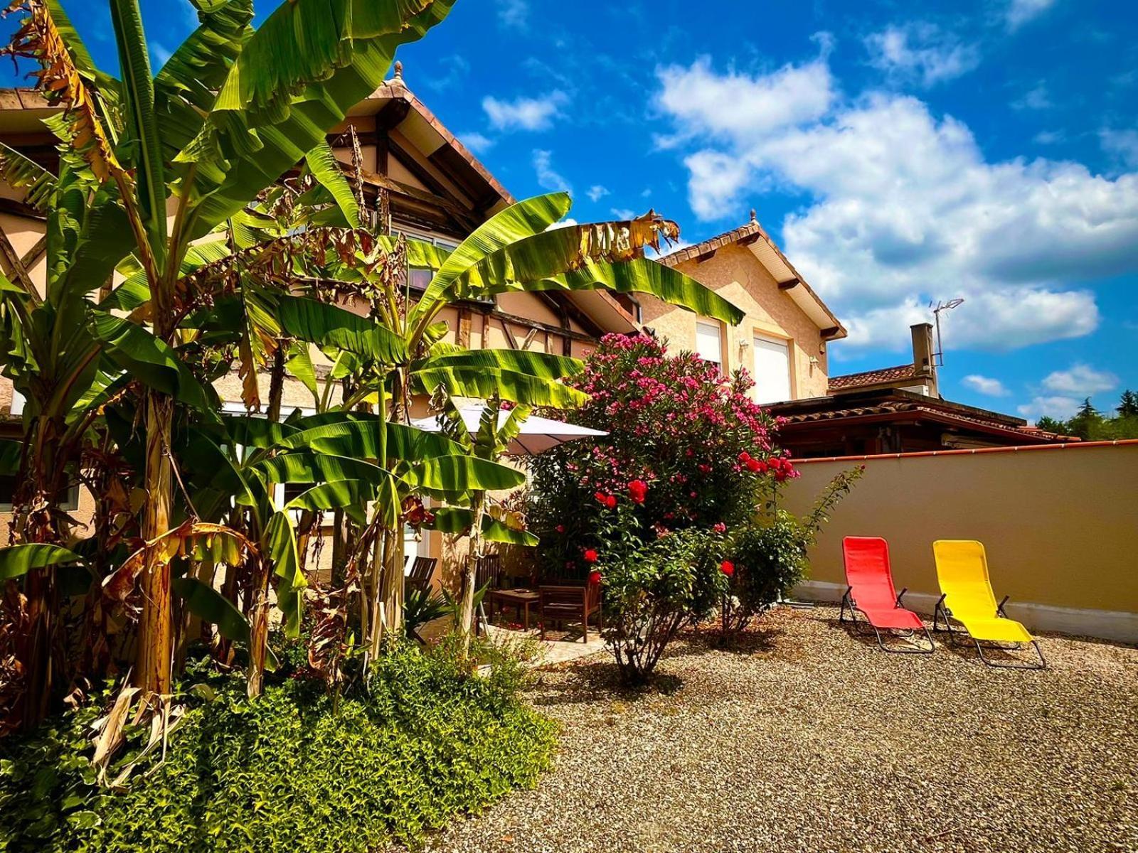 Meuble 3 Etoiles Dans Un Petit Village Du Gers Villecomtal-Sur-Arros Esterno foto